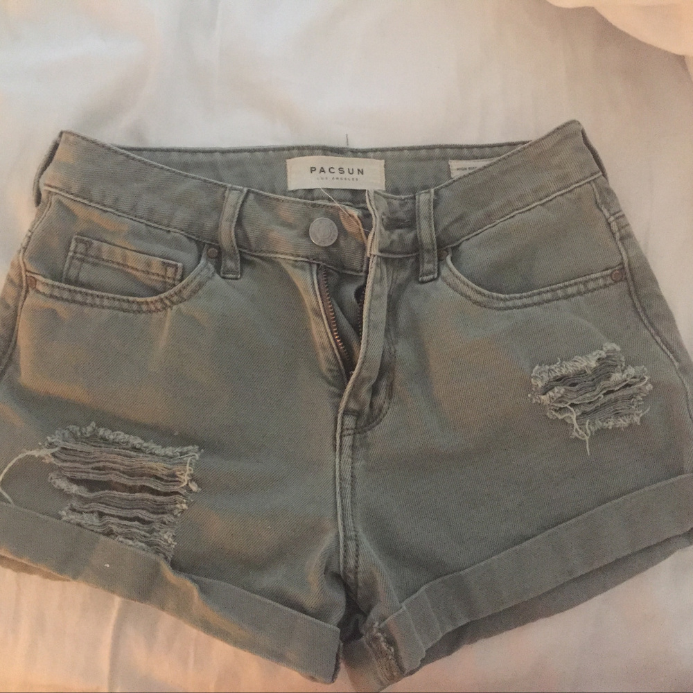 olive green pacsun shorts